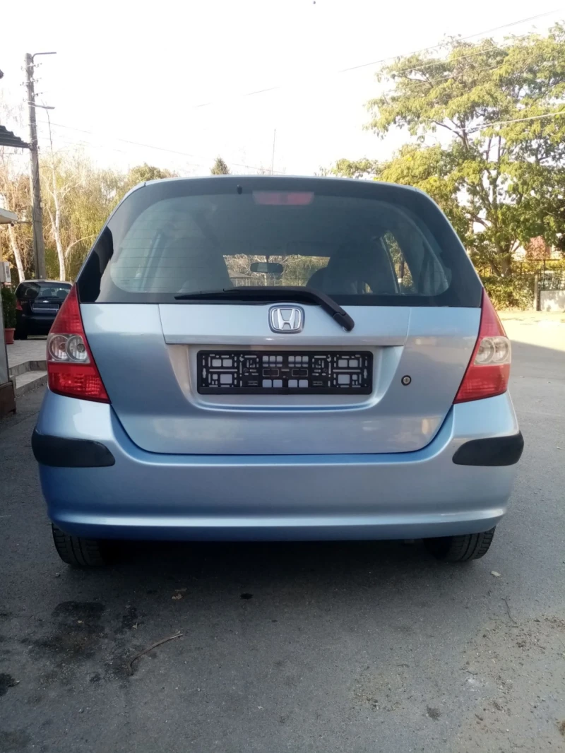 Honda Jazz Топ Състояние 1.4-БЕНЗИН 85кс, снимка 4 - Автомобили и джипове - 47475859