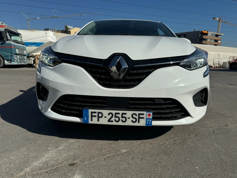 Renault Clio, снимка 1 - Автомобили и джипове - 47689318