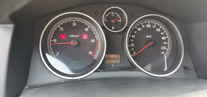 Opel Astra, снимка 7 - Автомобили и джипове - 52162832