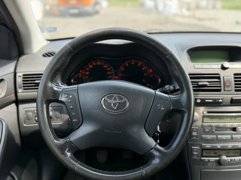 Toyota Avensis * 1.8 VVTi, снимка 10 - Автомобили и джипове - 52352154