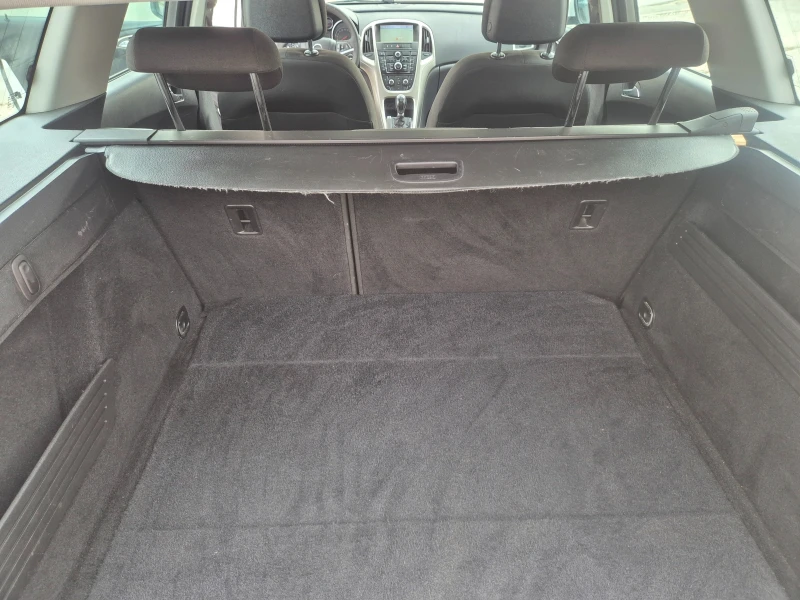 Opel Astra 1.7D, 110K.NAVI, снимка 17 - Автомобили и джипове - 52119527