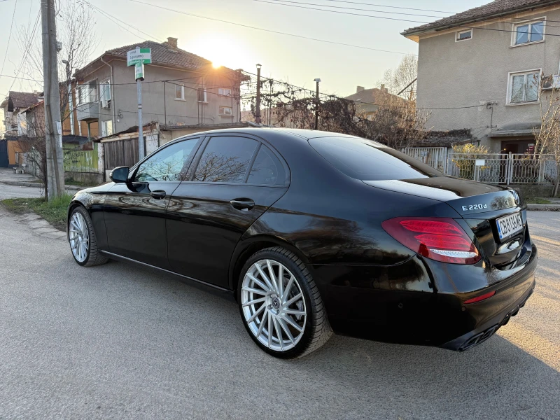 Mercedes-Benz E 220 AMG Line-Full Digital, снимка 6 - Автомобили и джипове - 52806151