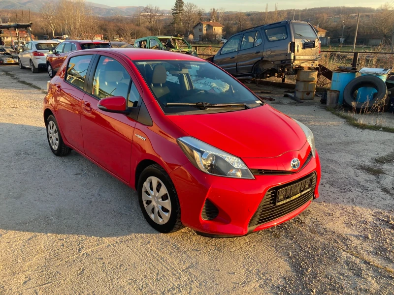 Toyota Yaris 1.5 Hibrid 75 ks Evro 5 B Avtomatik, снимка 2 - Автомобили и джипове - 52867080