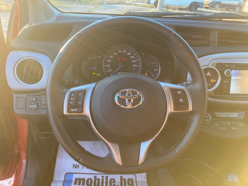 Toyota Yaris 1.5 Hibrid 75 ks Evro 5 B Avtomatik, снимка 9 - Автомобили и джипове - 52867080