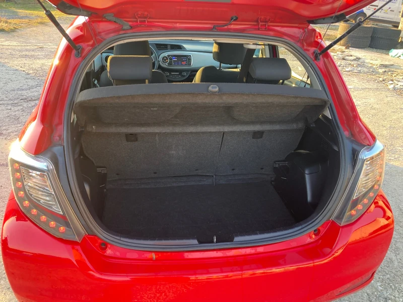 Toyota Yaris 1.5 Hibrid 75 ks Evro 5 B Avtomatik, снимка 5 - Автомобили и джипове - 52867080