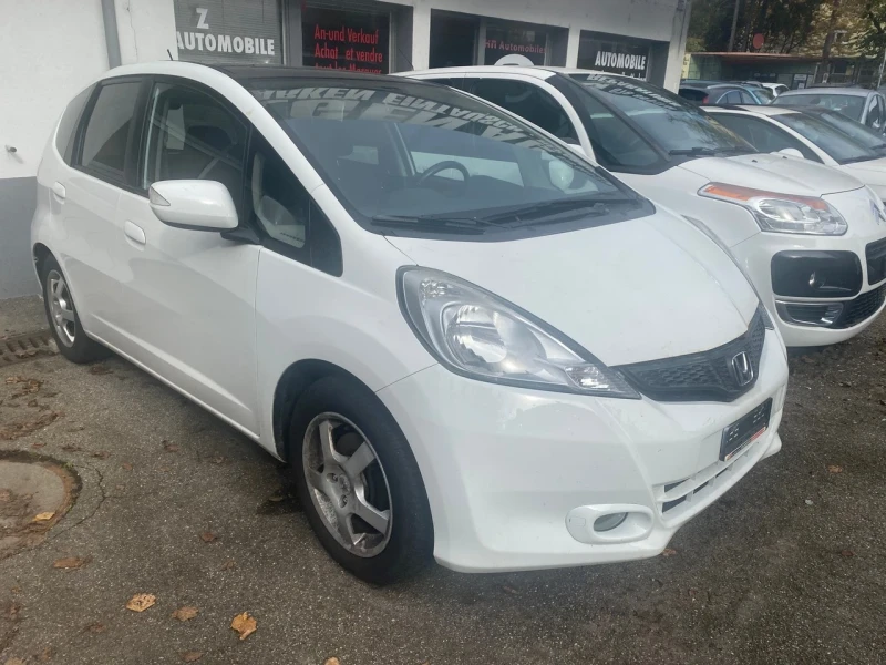Honda Jazz 1.4i Swiss Excl.Aut., снимка 3 - Автомобили и джипове - 53291986