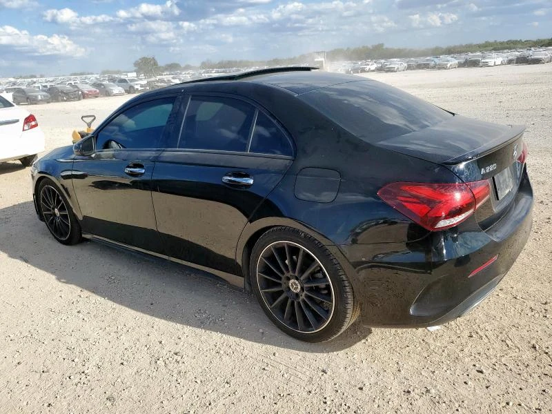 Mercedes-Benz A 220 2.0L 4 Front-wheel Drive - изображение 2