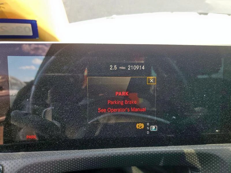 Mercedes-Benz A 220 2.0L 4 Front-wheel Drive, снимка 11 - Автомобили и джипове - 53595502