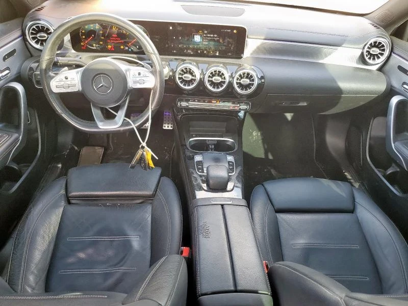 Mercedes-Benz A 220 2.0L 4 Front-wheel Drive - изображение 10