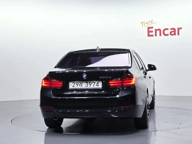BMW 320 d, снимка 4 - Автомобили и джипове - 55143952