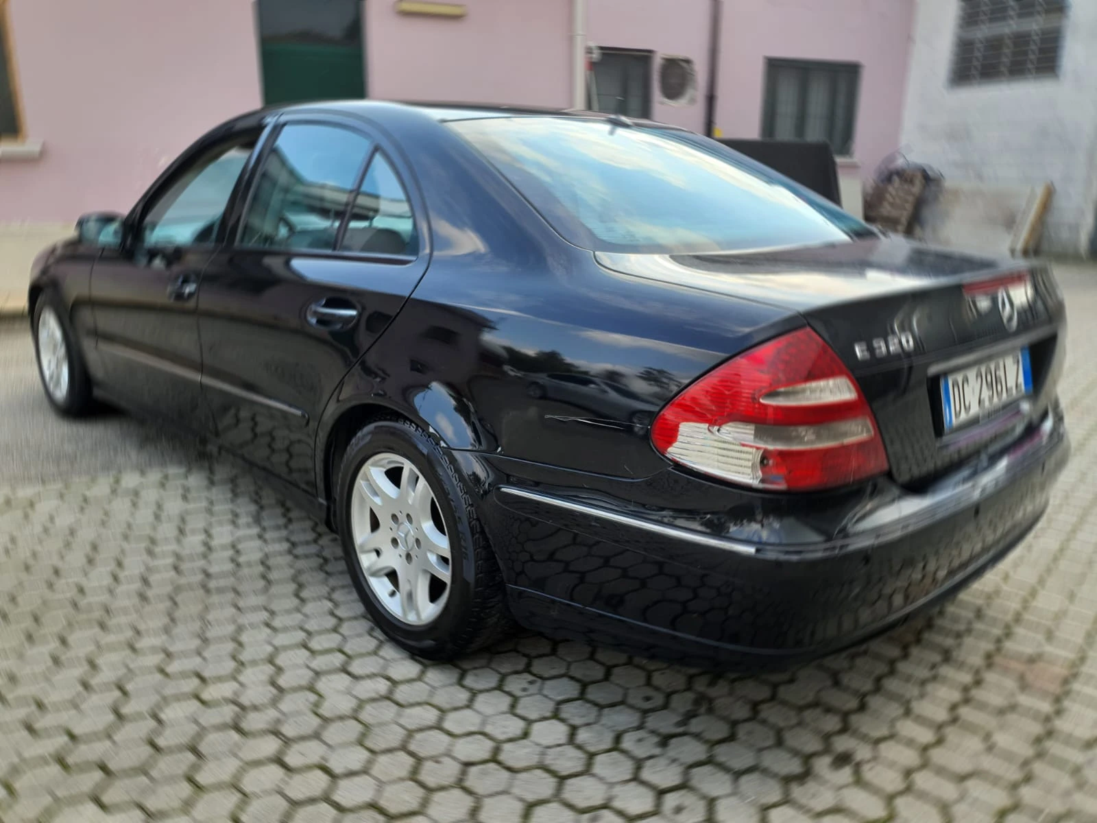 Mercedes-Benz E 320 CDI - изображение 3