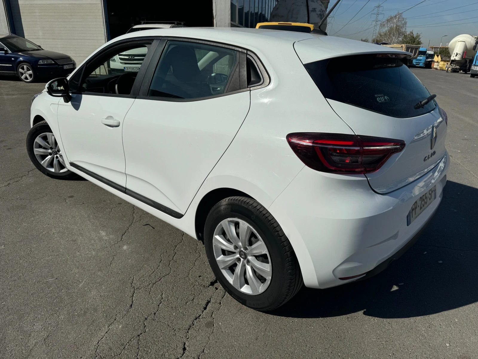 Renault Clio  - изображение 6
