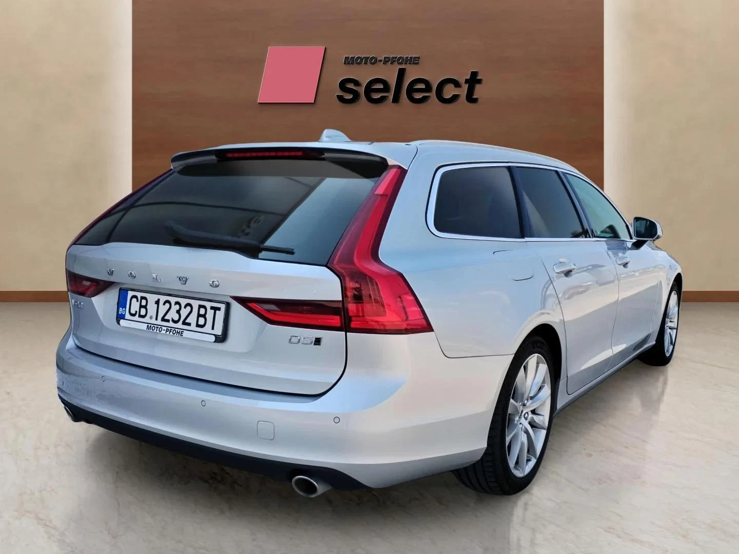 Volvo V90 2.0 D5 - изображение 5