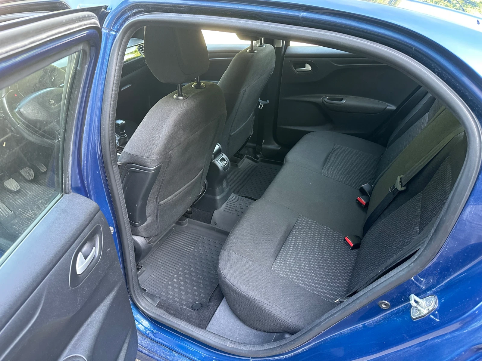 Peugeot 301 1.5 HDi - изображение 7