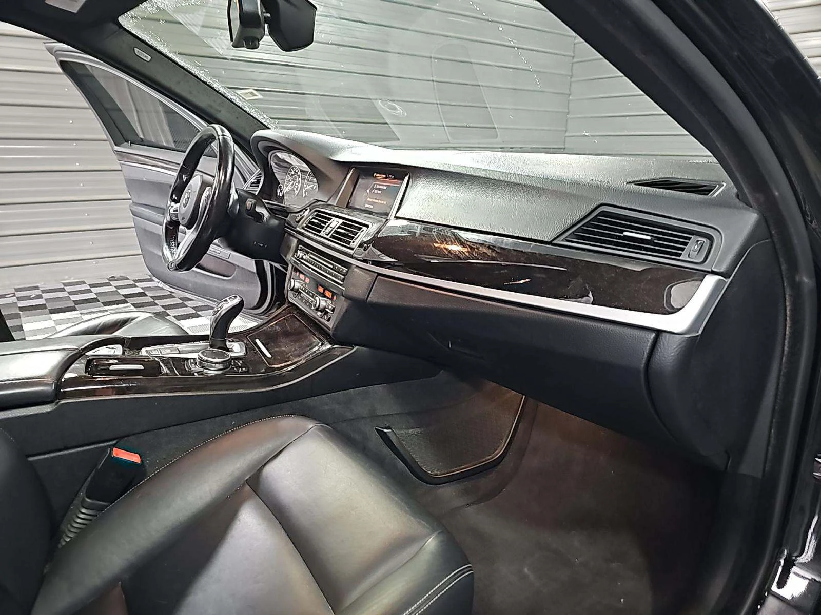 BMW 535 xDrive M SPORT LINE* Fully loaded* Shadowline* Hea - изображение 8