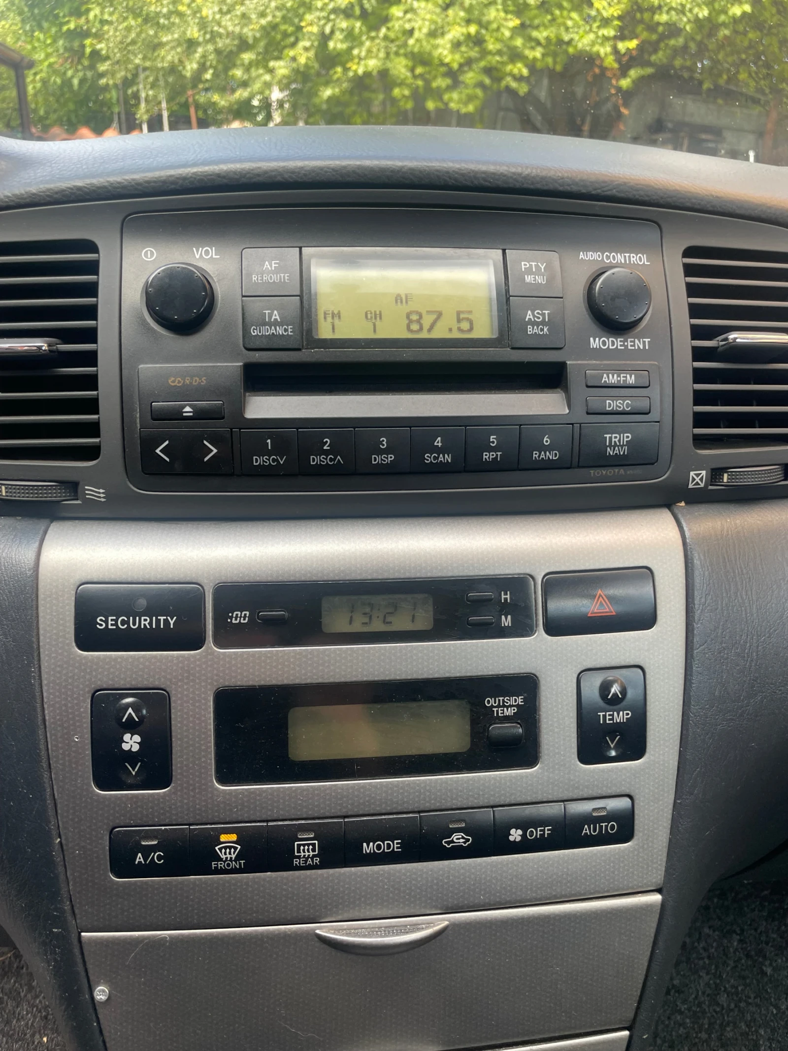 Toyota Corolla 2.0 D4D 90 .. | Mobile.bg   13