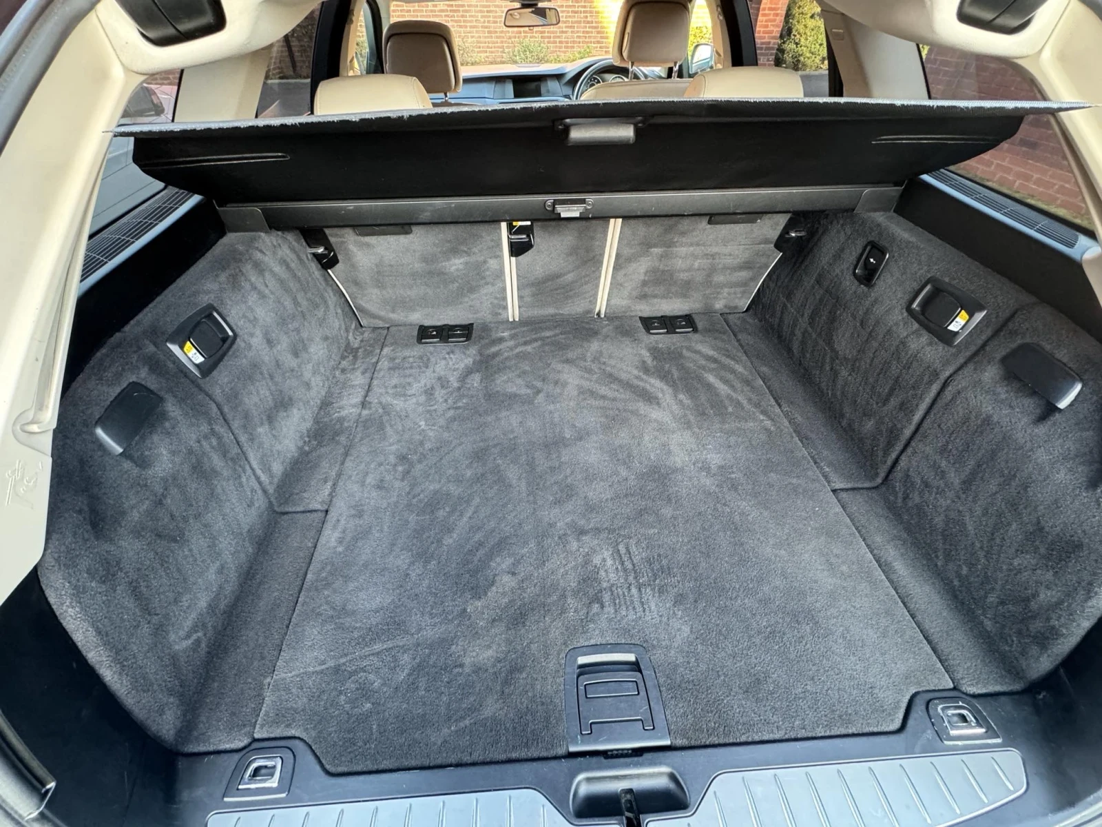 BMW 520 SE Touring  - изображение 7