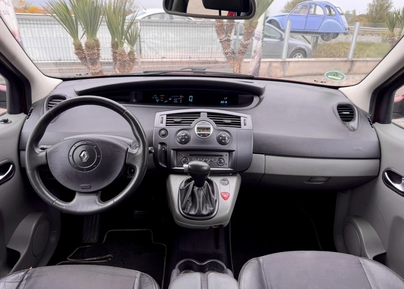 Renault Scenic Megan Scenic / 1.6i / Автоматик - изображение 7