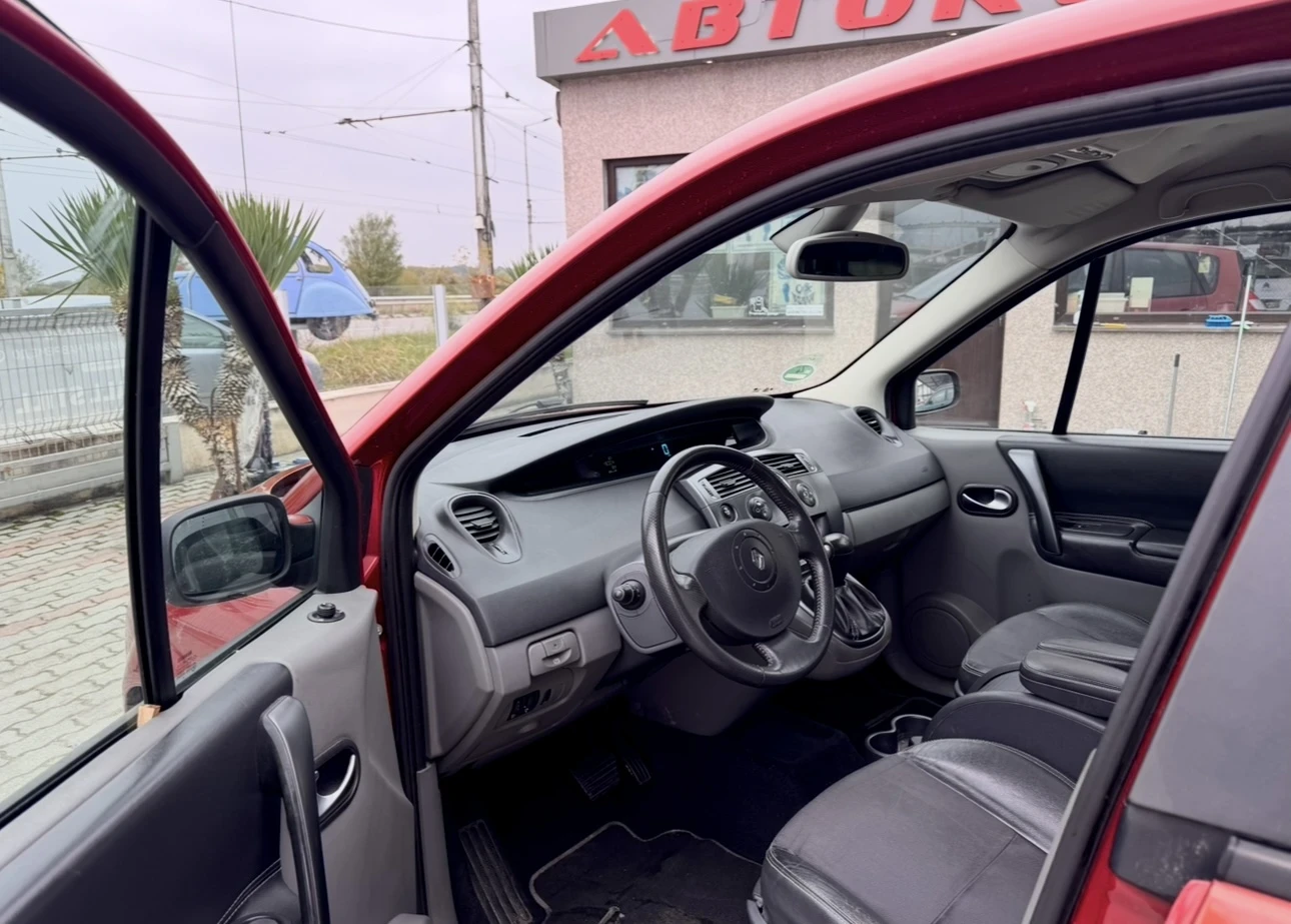 Renault Scenic Megan Scenic / 1.6i / Автоматик - изображение 5