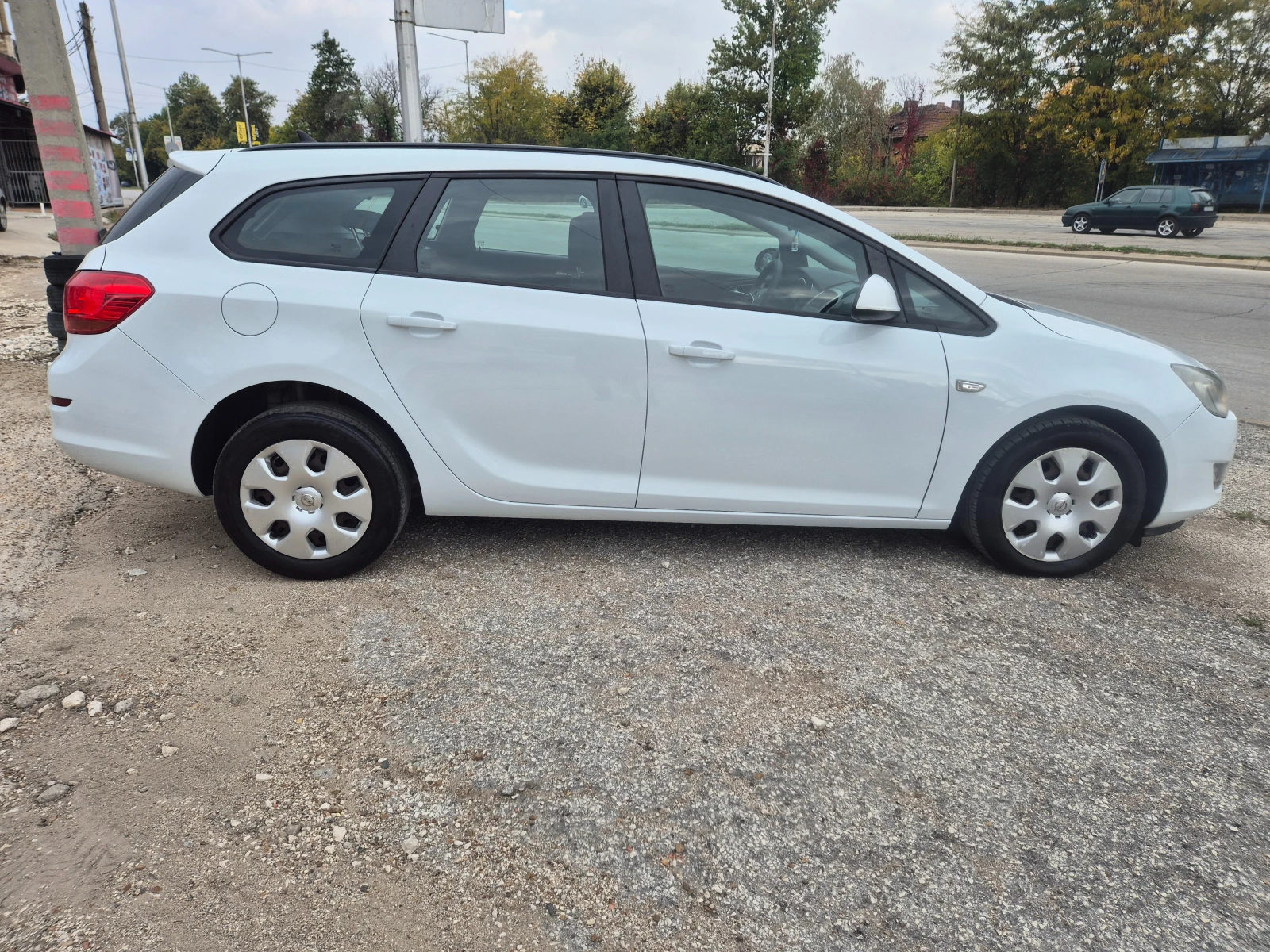 Opel Astra 1.7D, 110K.NAVI - изображение 4