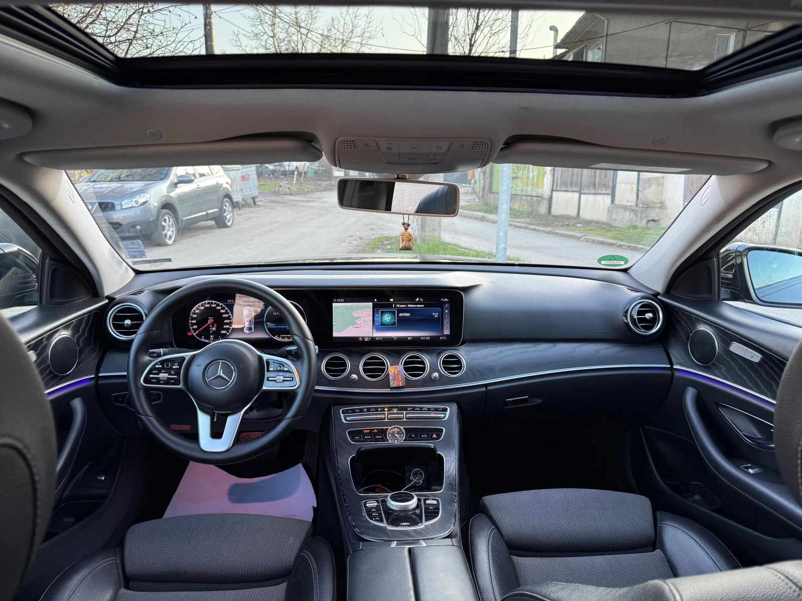 Mercedes-Benz E 220 AMG Line-Full Digital | Mobile.bg � ����������� 9