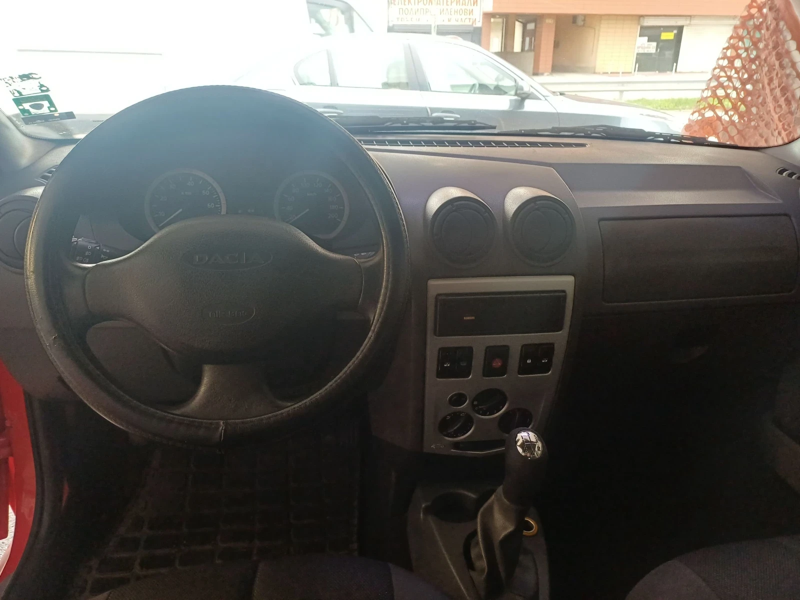 Dacia Logan 1.5dci - изображение 6