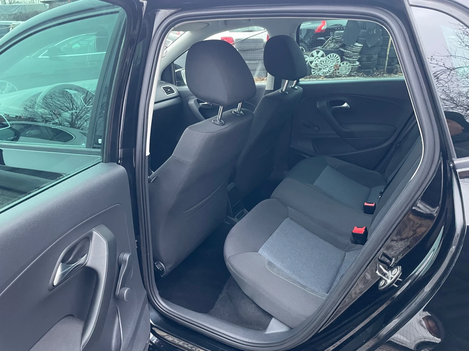 VW Polo 1.6TDI 90kc LED FAROVE - изображение 7