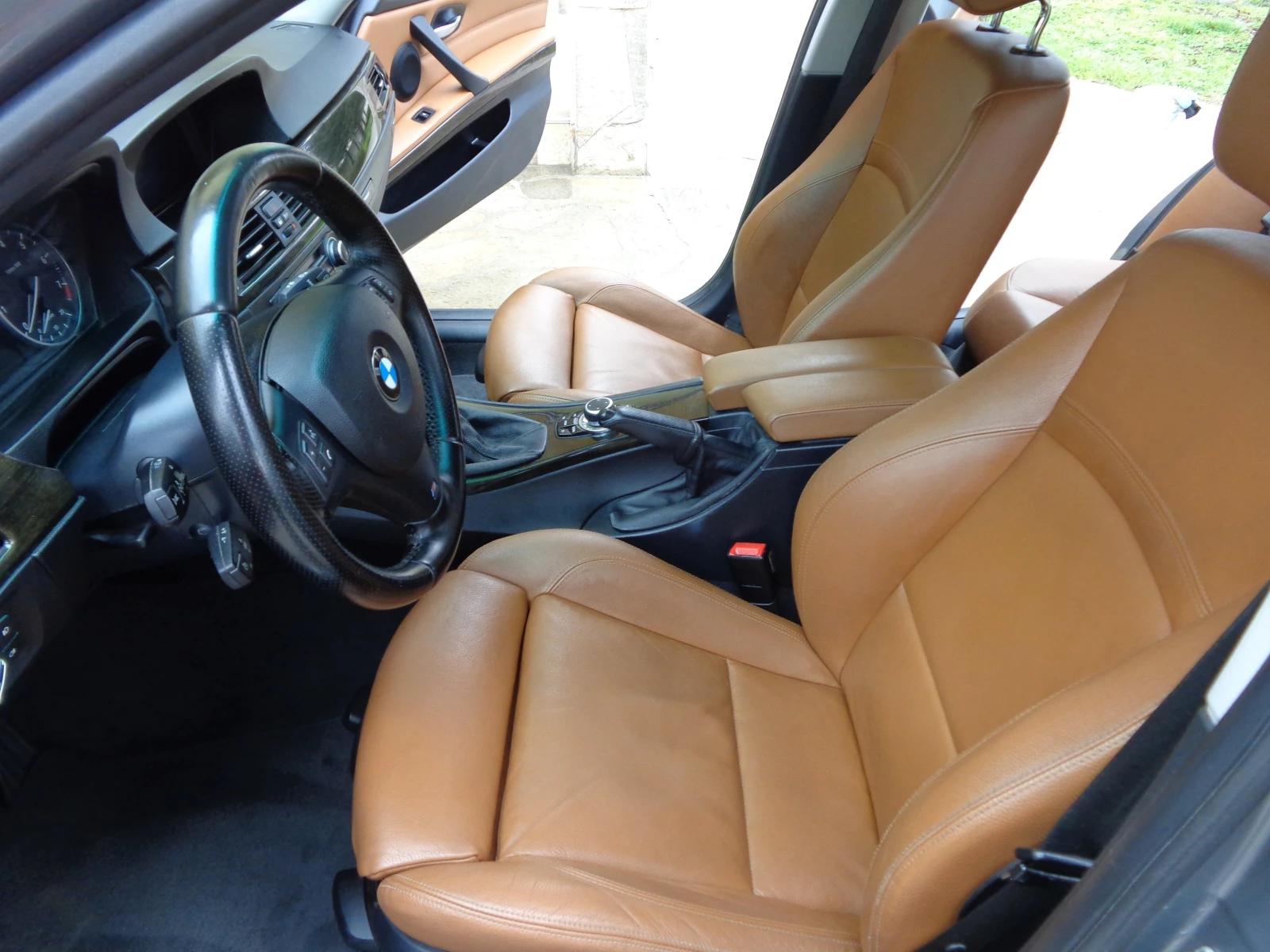 BMW 320 ПАНОРАМА КОЖА М ПАКЕТ, снимка 13 - Автомобили и джипове - 53915185