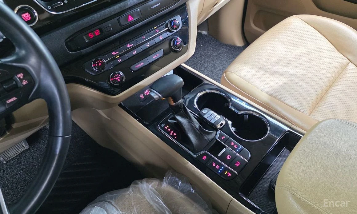 Kia Carnival * PRESTIGE* FULL* 3.3* , снимка 8 - Автомобили и джипове - 53923428