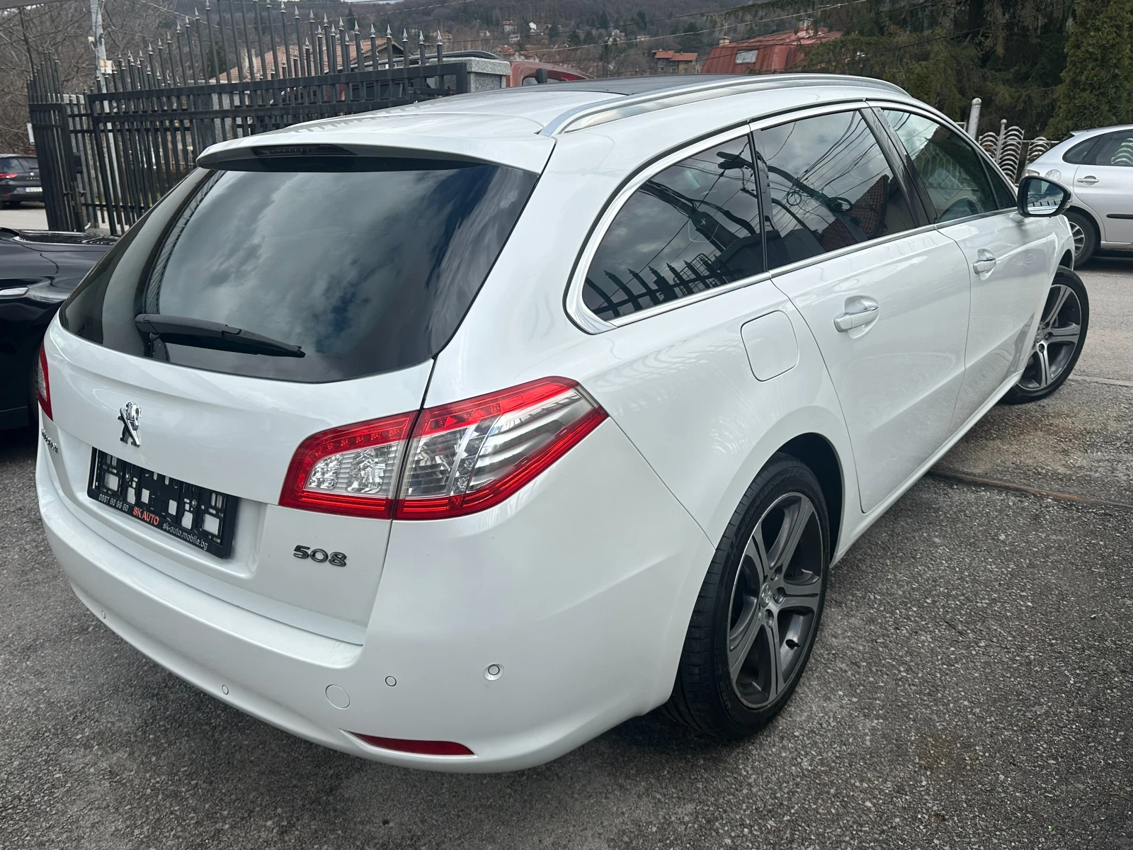 Peugeot 508 2.0HDI-180ks-FULL LED-NAVI-ПАНОРАМА-AUTOMAT-ALLURE, снимка 6 - Автомобили и джипове - 54084402