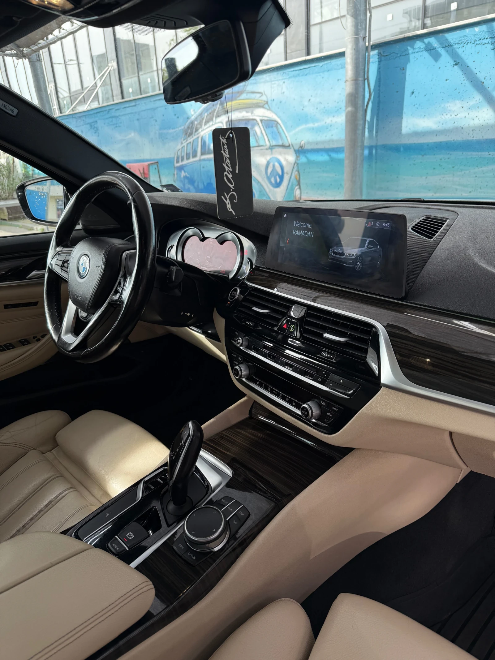 BMW 540 Individual | Harman Kardon/Head Up Display/Carplay, снимка 11 - Автомобили и джипове - 54272835