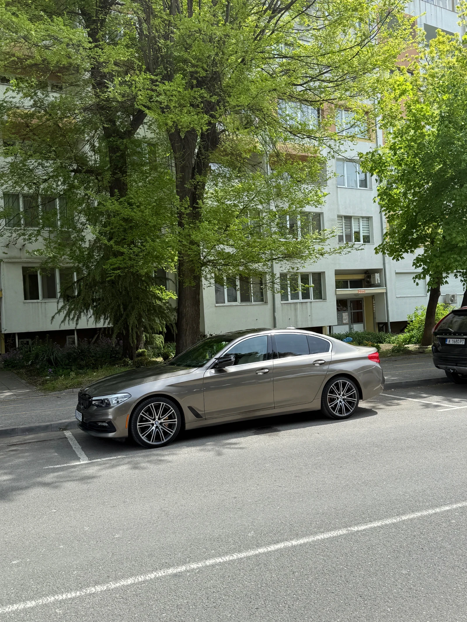 BMW 540 Individual | Harman Kardon/Head Up Display/Carplay, снимка 8 - Автомобили и джипове - 54272835