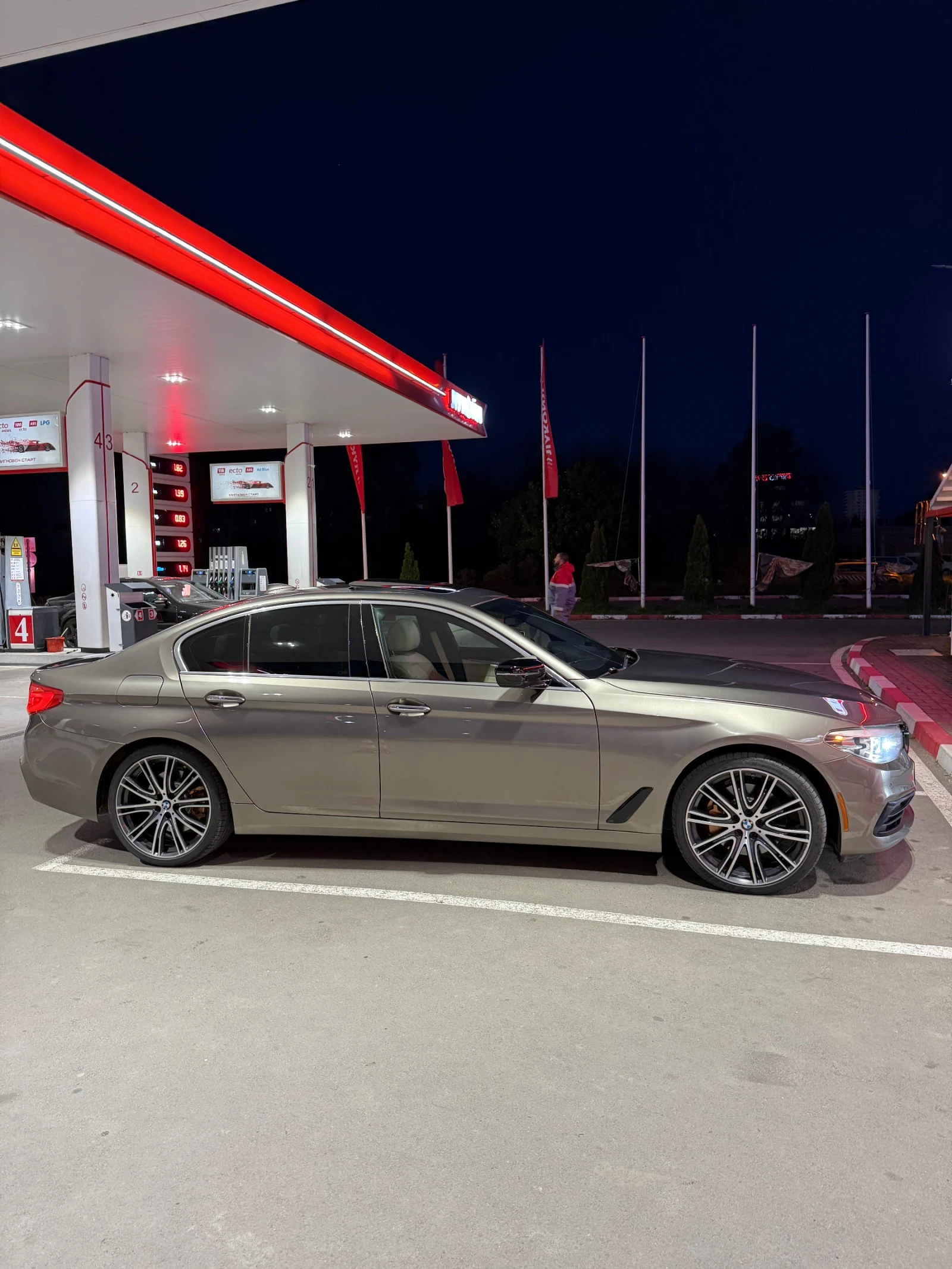 BMW 540 540i Xdrive, снимка 2 - Автомобили и джипове - 54272835