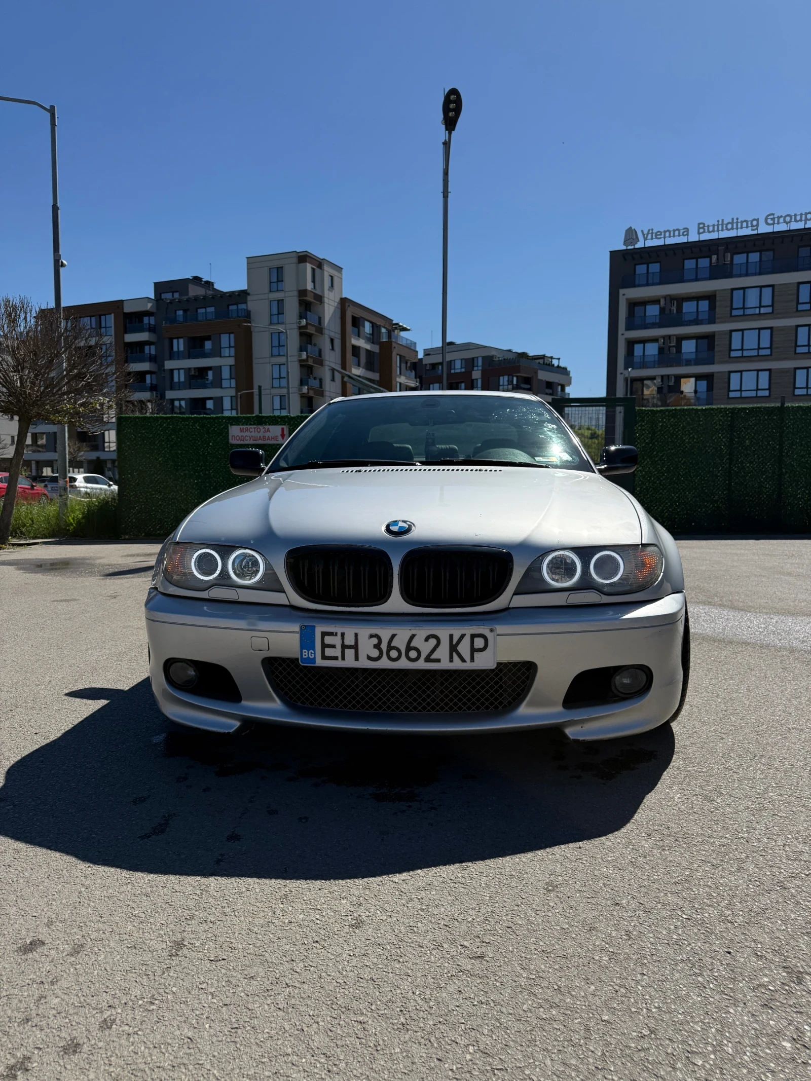BMW 330