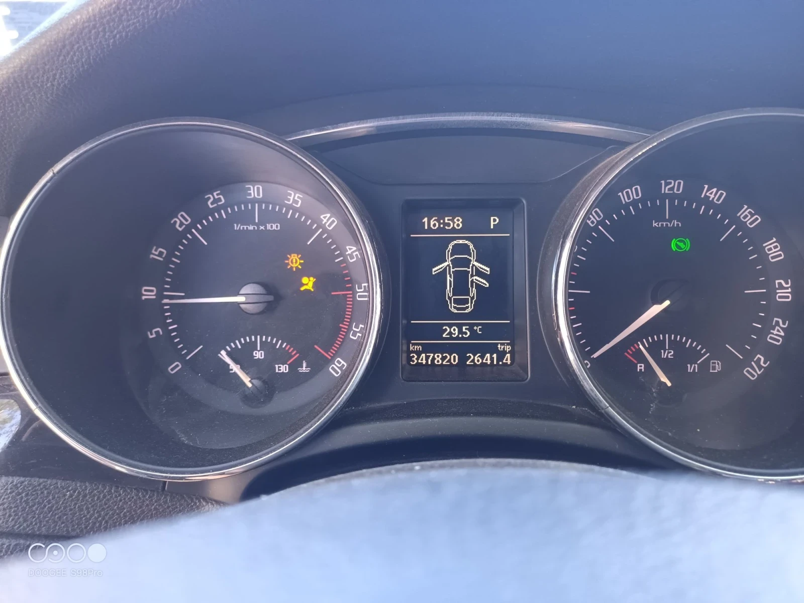 Skoda Superb 2.0TDI BMP, снимка 9 - Автомобили и джипове - 55942643