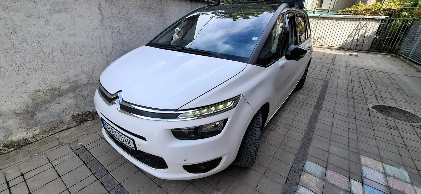 Citroen Grand C4 Picasso, снимка 3 - Автомобили и джипове - 56287928