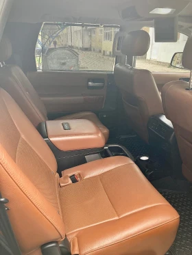 Toyota Sequoia Platinum 4x4, снимка 9