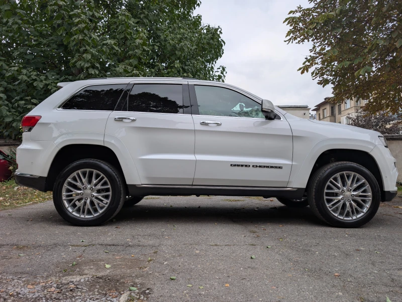 Jeep Grand cherokee Summit, снимка 8 - Автомобили и джипове - 52588321