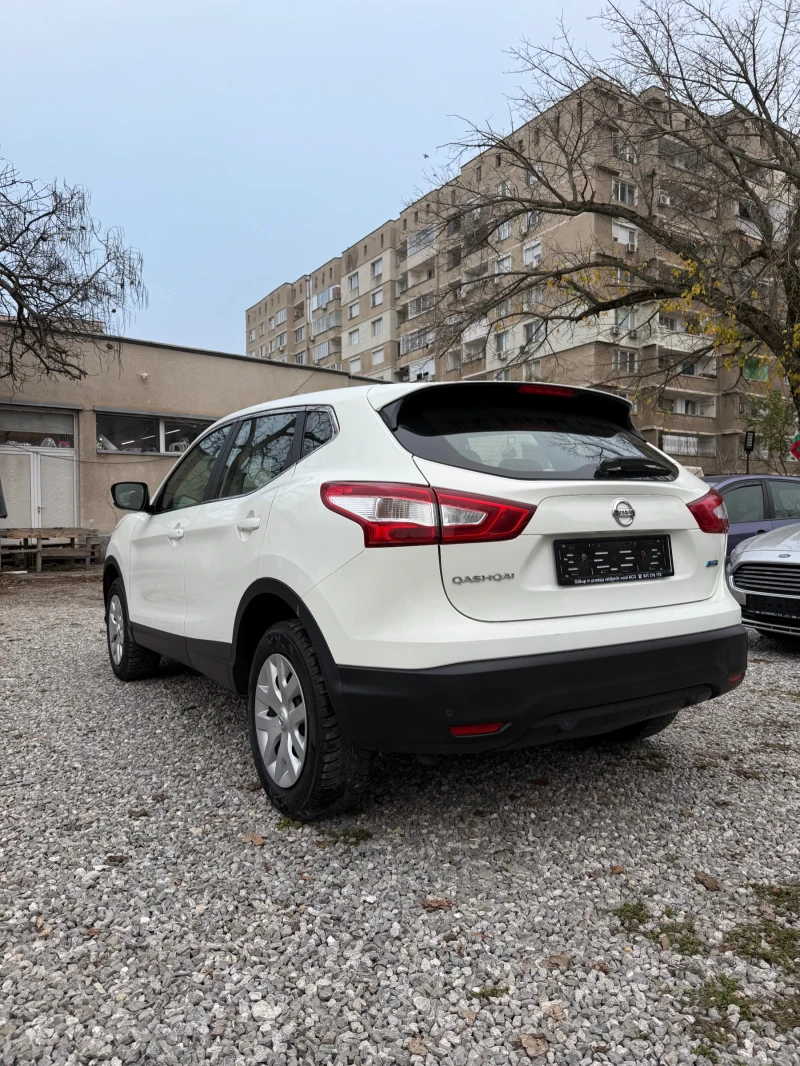 Nissan Qashqai 1.5dci 110kc 4X4, снимка 4 - Автомобили и джипове - 52457001