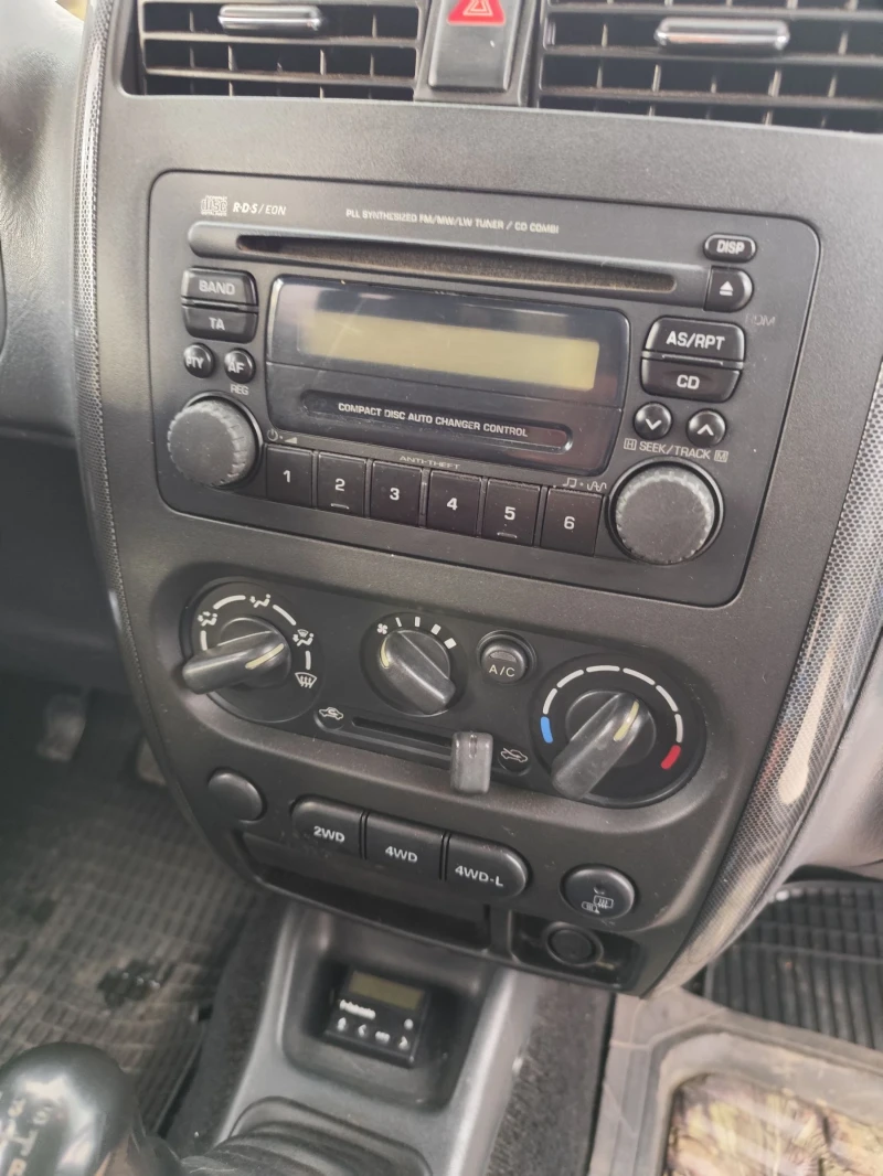 Suzuki Jimny, снимка 7 - Автомобили и джипове - 52554713