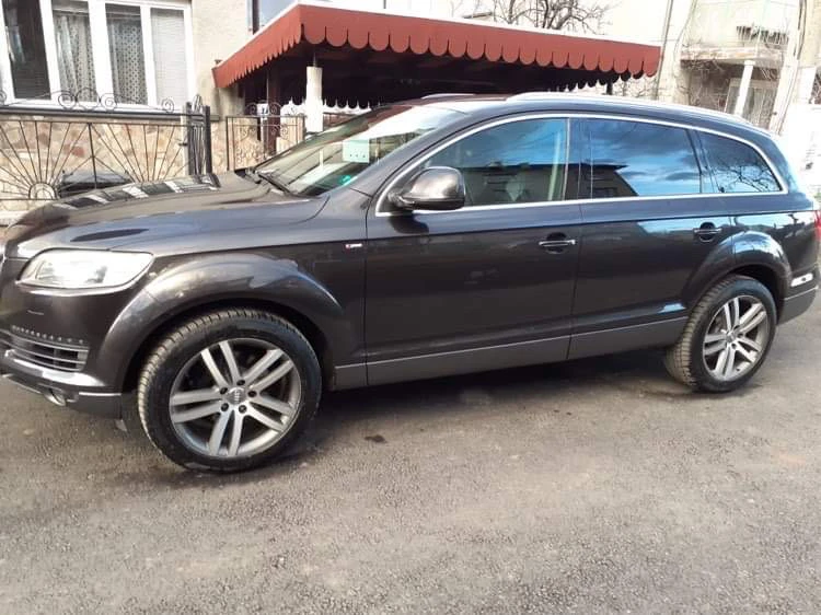 Audi Q7, снимка 3 - Автомобили и джипове - 43367633