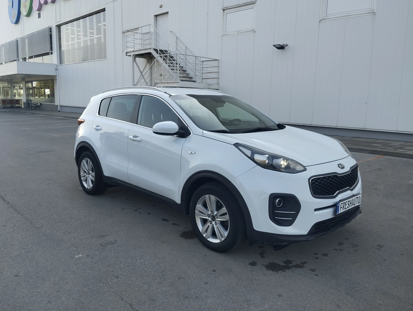 Kia Sportage 1.7CRDI Navi Камера - изображение 2