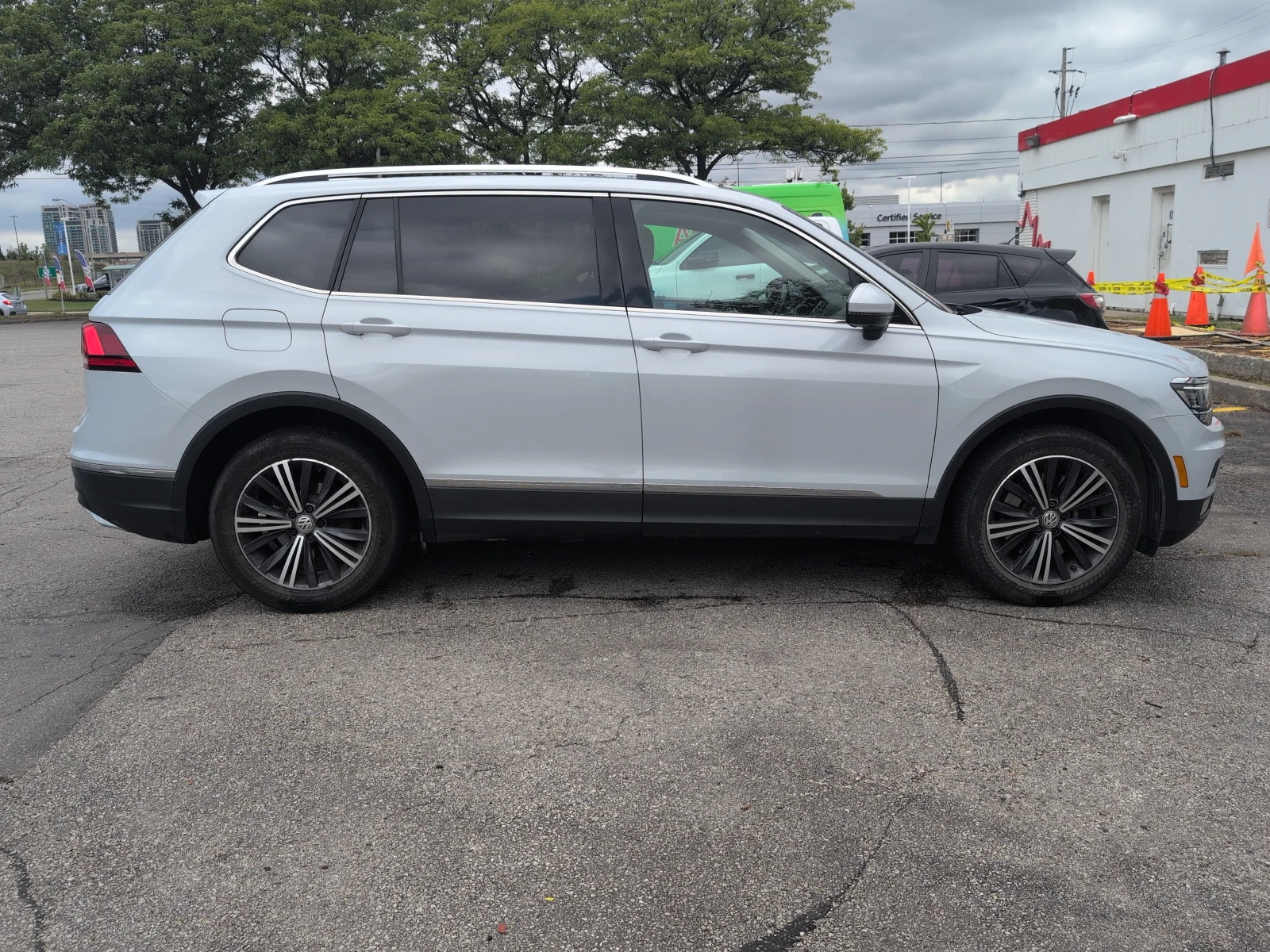 VW Tiguan * Highline* * АВТОКРЕДИТ*  - изображение 3