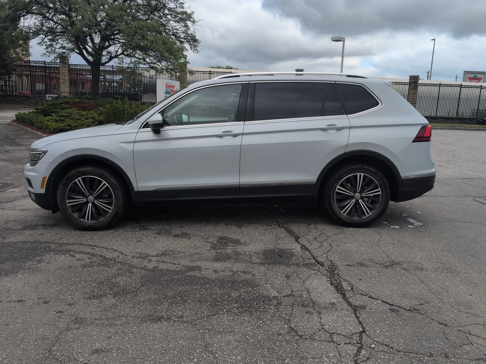 VW Tiguan * Highline* * АВТОКРЕДИТ*  - изображение 2