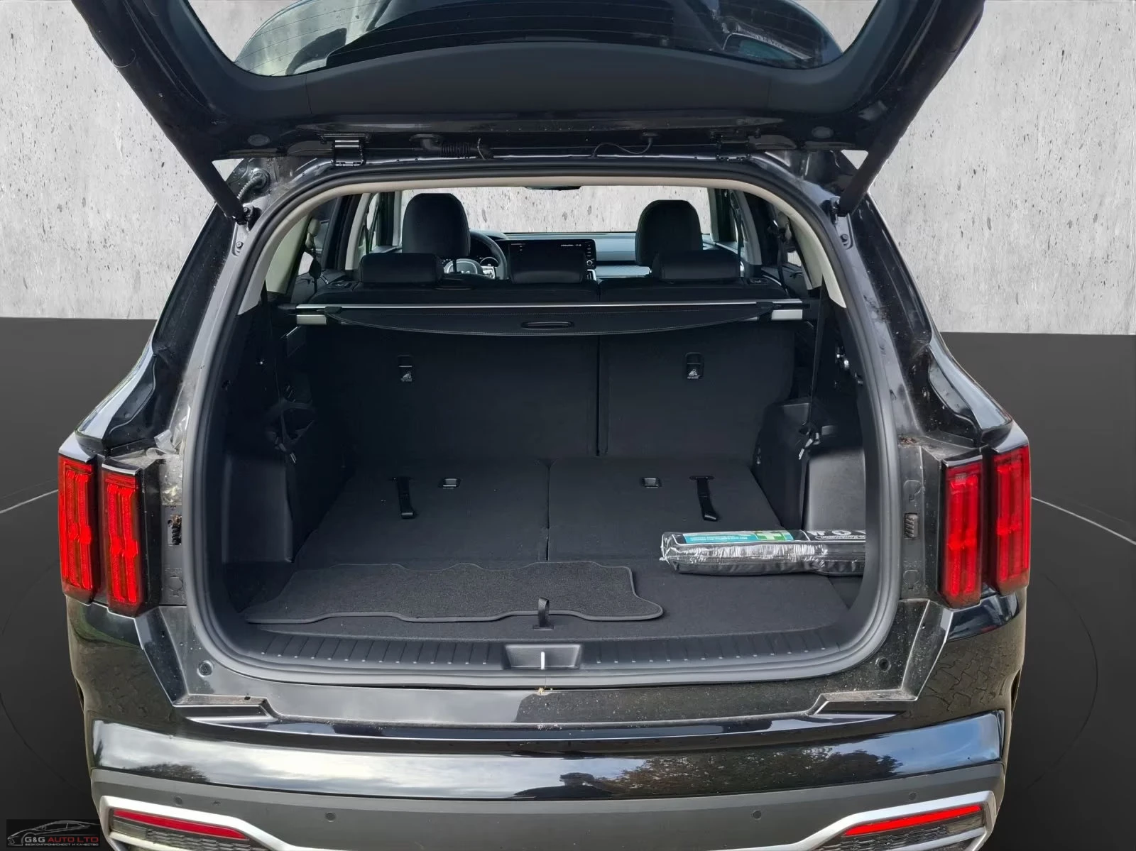 Kia Sorento НОВ!/1.6T-GDI/230HP/PLATINUM/PANO/MEMO/360/922g, снимка 15 - Автомобили и джипове - 53828009