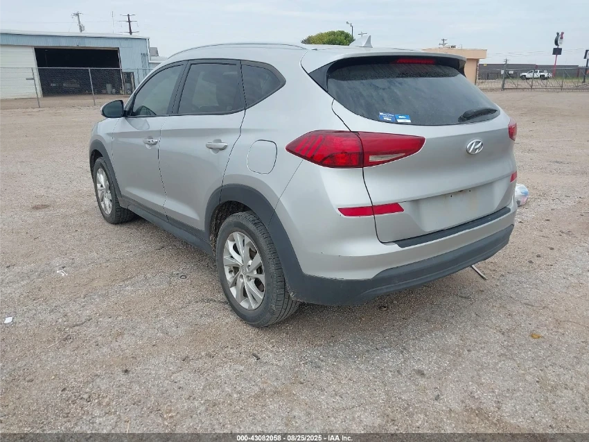 Hyundai Tucson VALUE* ПОДГРЕВ* CARPLAY* KAMEРА, снимка 4 - Автомобили и джипове - 53906458