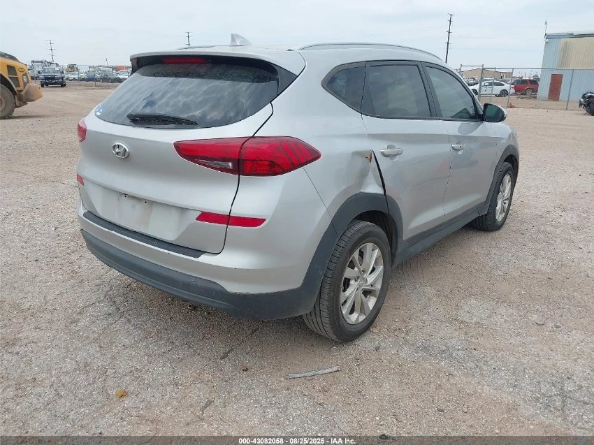 Hyundai Tucson VALUE* ПОДГРЕВ* CARPLAY* KAMEРА, снимка 6 - Автомобили и джипове - 53906458