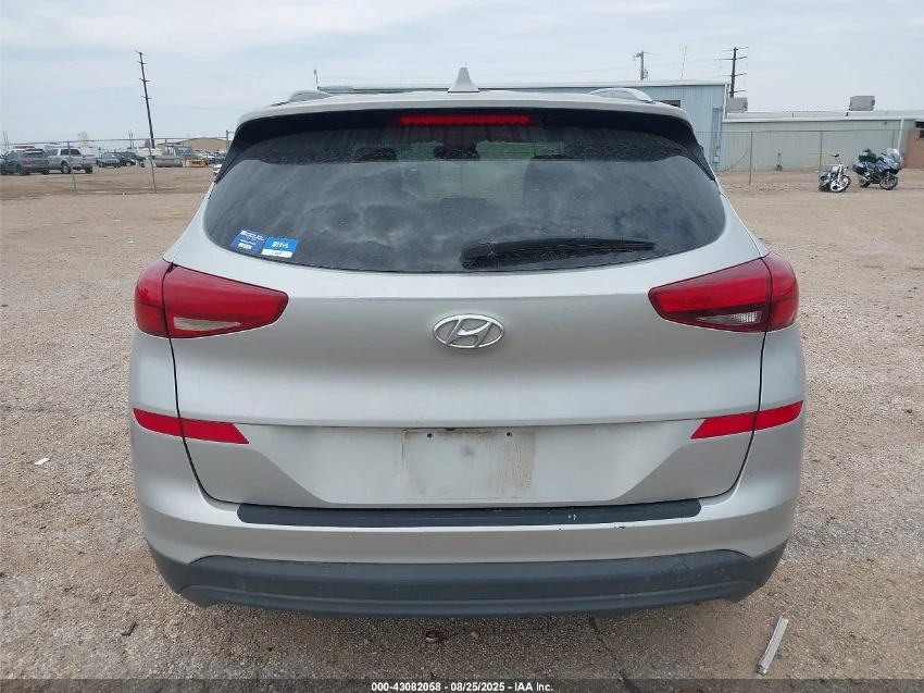 Hyundai Tucson VALUE* ПОДГРЕВ* CARPLAY* KAMEРА, снимка 5 - Автомобили и джипове - 53906458