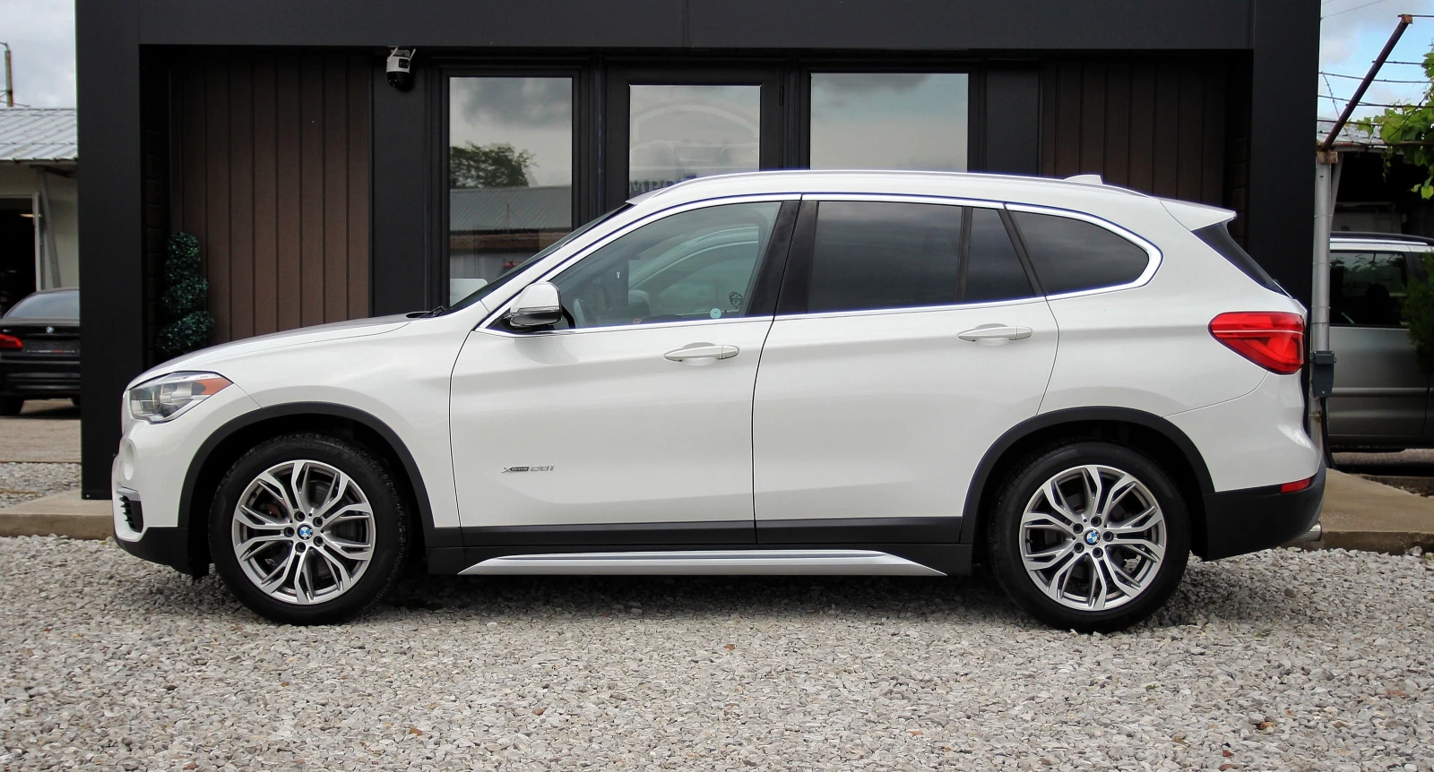 BMW X1 2.8i* Xdrive* LED, снимка 7 - Автомобили и джипове - 54775518