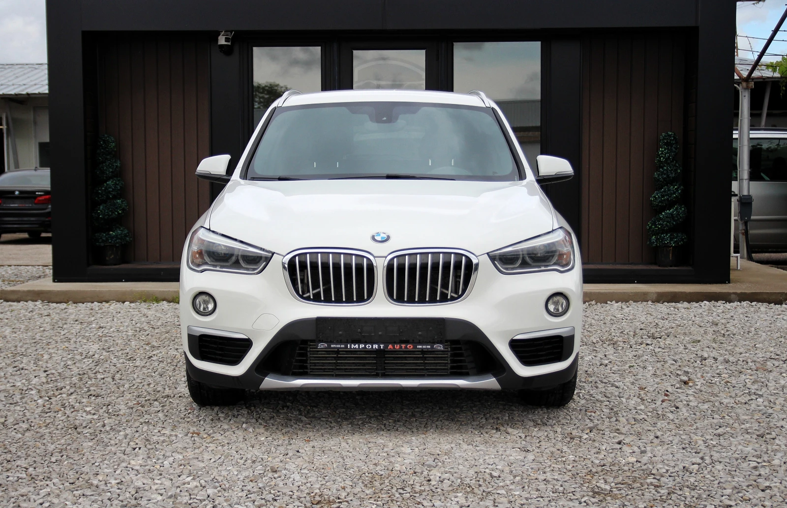 BMW X1 2.8i* Xdrive* LED, снимка 2 - Автомобили и джипове - 54775518